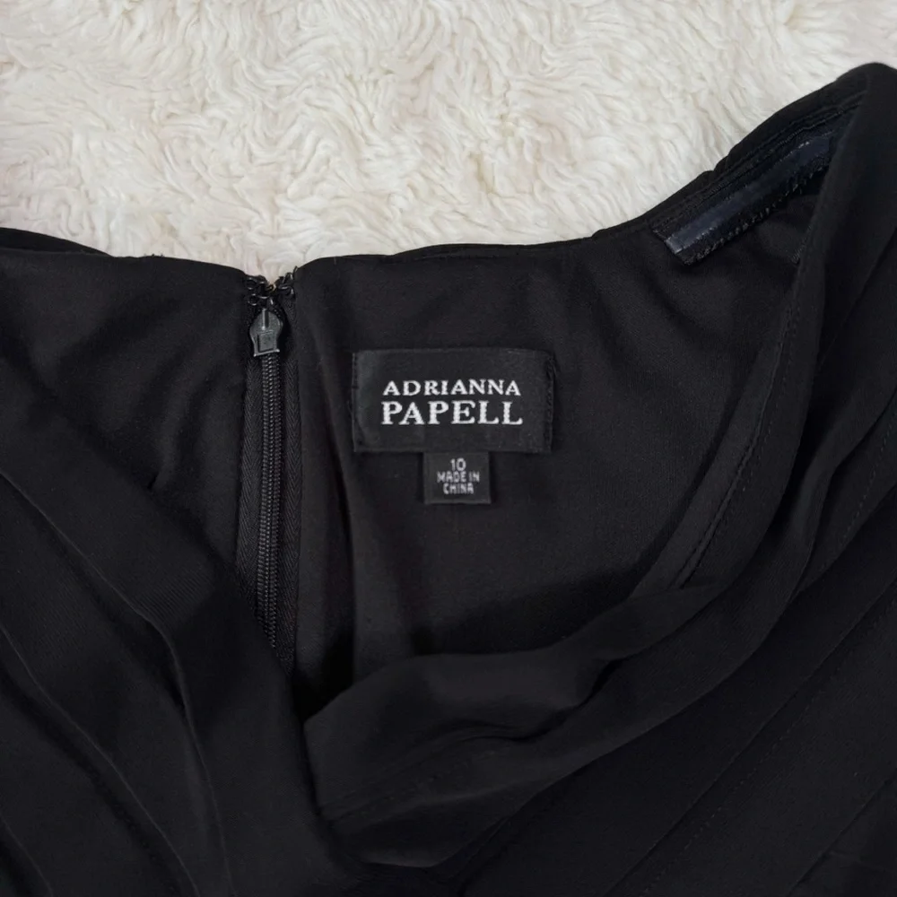 Adrianna Papell Woman Black V-Neck Sleeveless Sheath Dress US10 Evening Cocktail - Picture 4 of 9